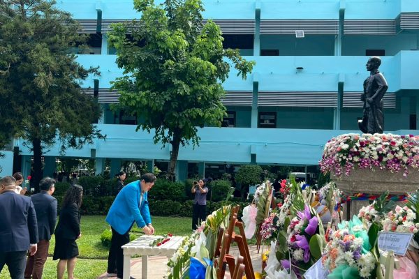 LINE_ALBUM_13668_250613_159