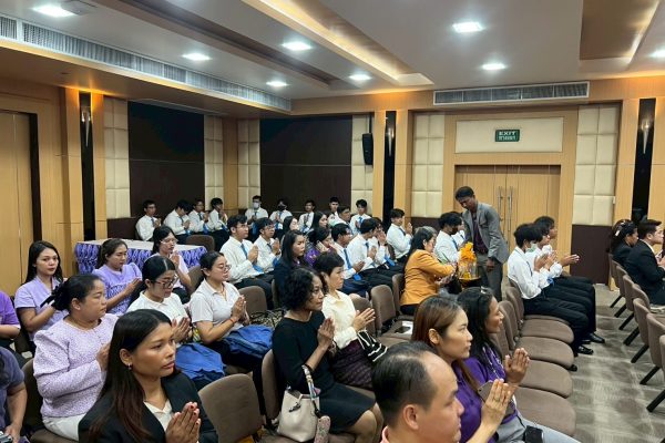 LINE_ALBUM_13668_250613_210