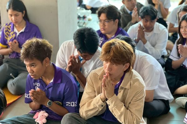 LINE_ALBUM_24768_250819_13