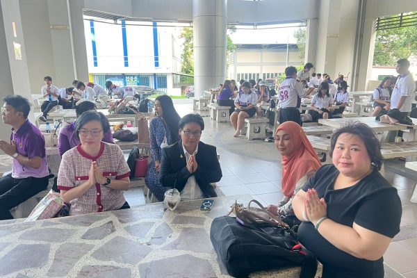 LINE_ALBUM_24768_250819_18