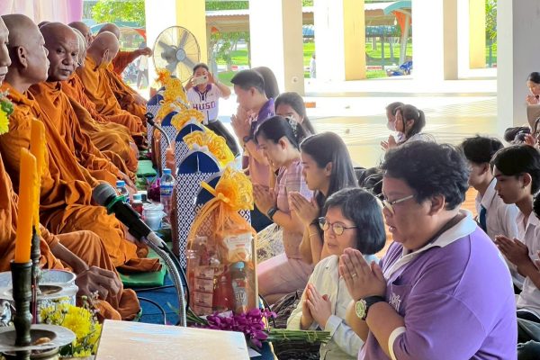 LINE_ALBUM_24768_250819_31