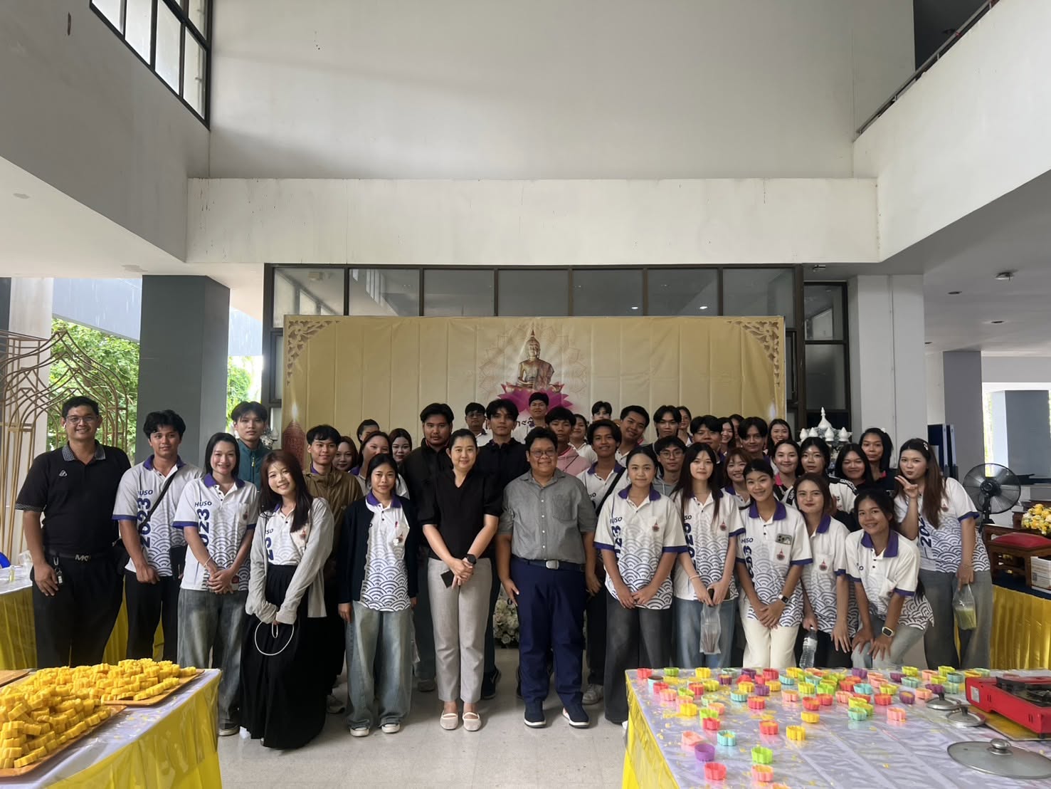 กิจกรรมหล่อแม่พิมพ์เทียนพรรษา